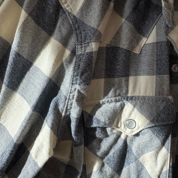 Levi's Light Blue and White Plaid Casual Shirt - Picture 3 of 4